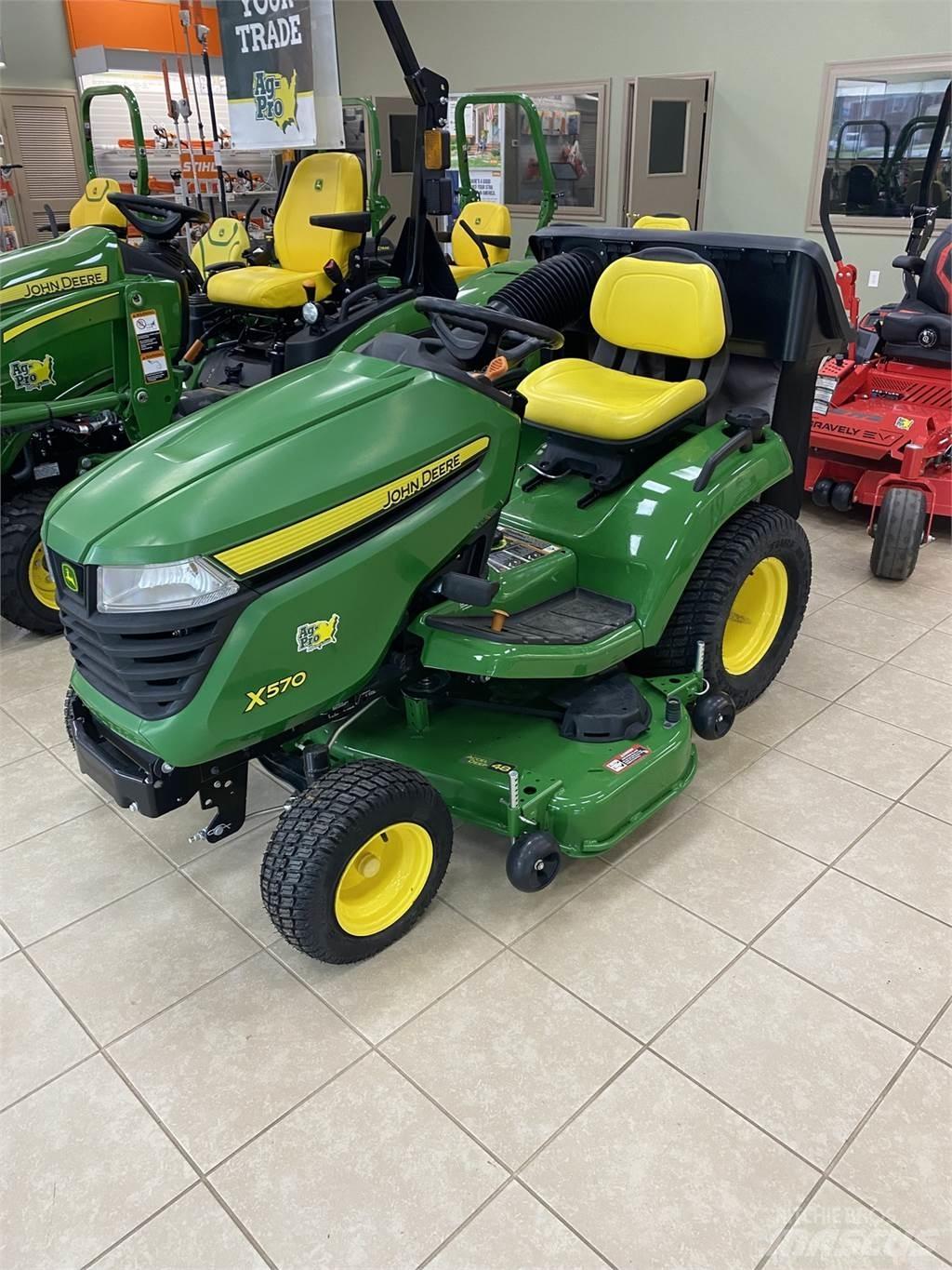 John Deere X570 Compact tractors