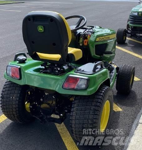 John Deere X730 Compact tractors