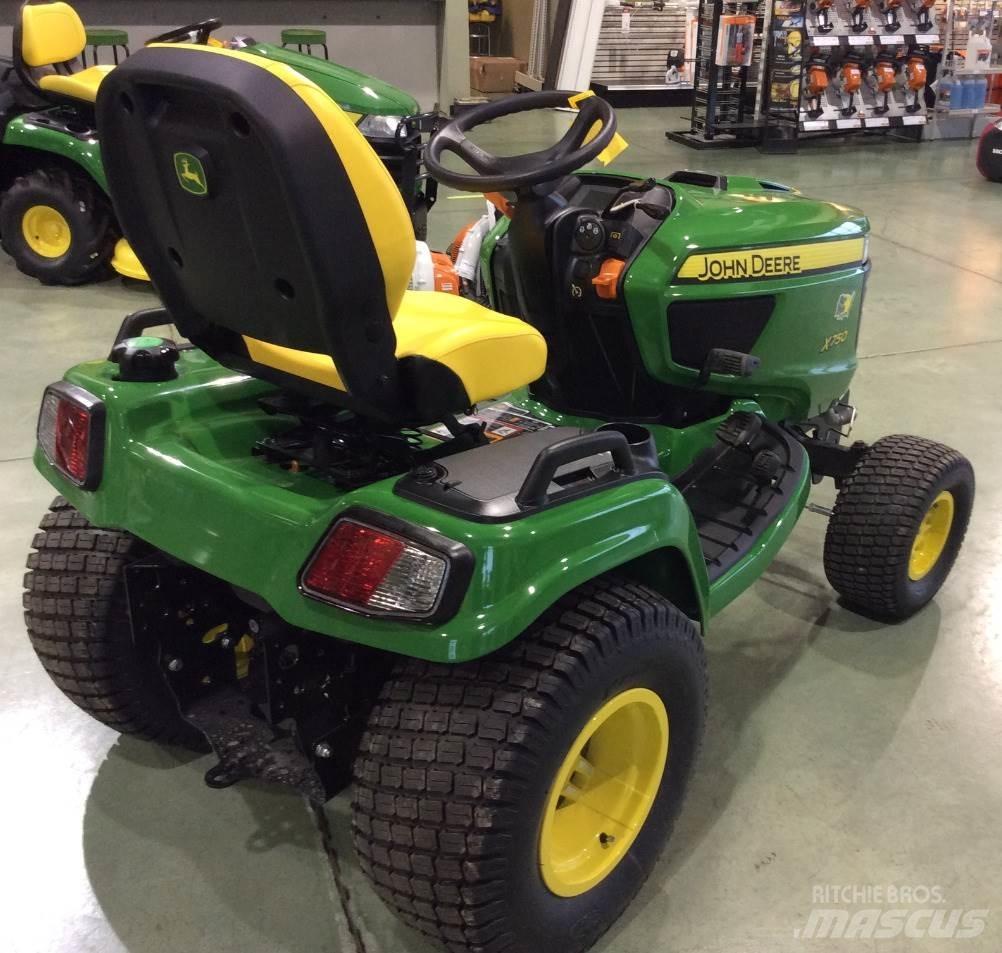 John Deere X750 Compact tractors
