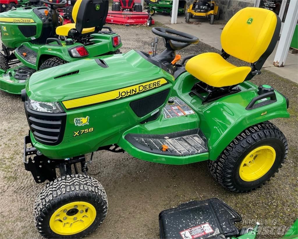 John Deere X758 Compact tractors