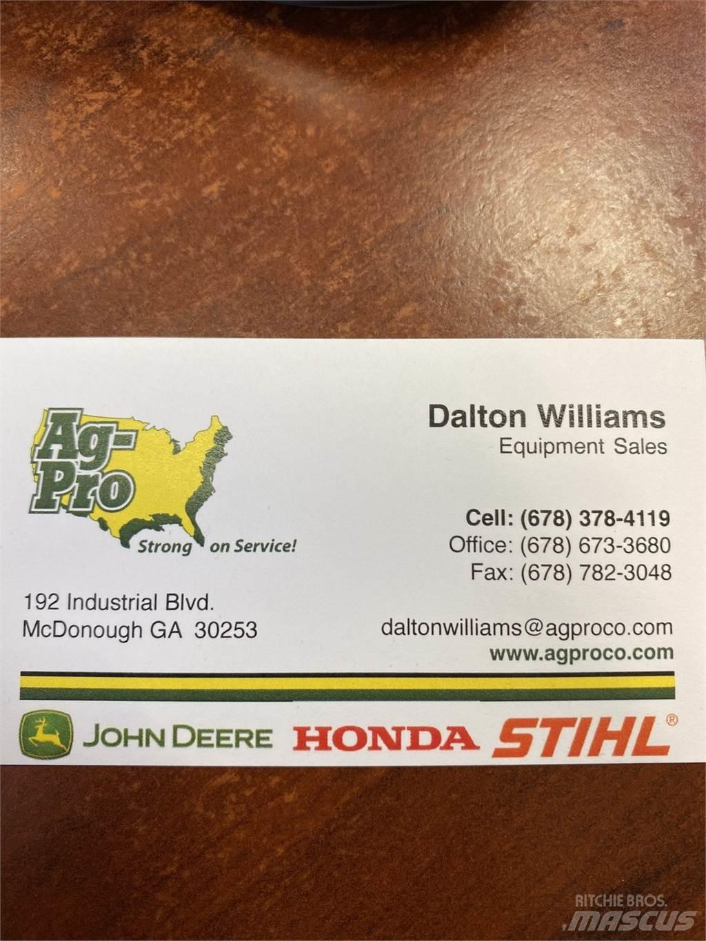 John Deere Z320R Zero turn mowers