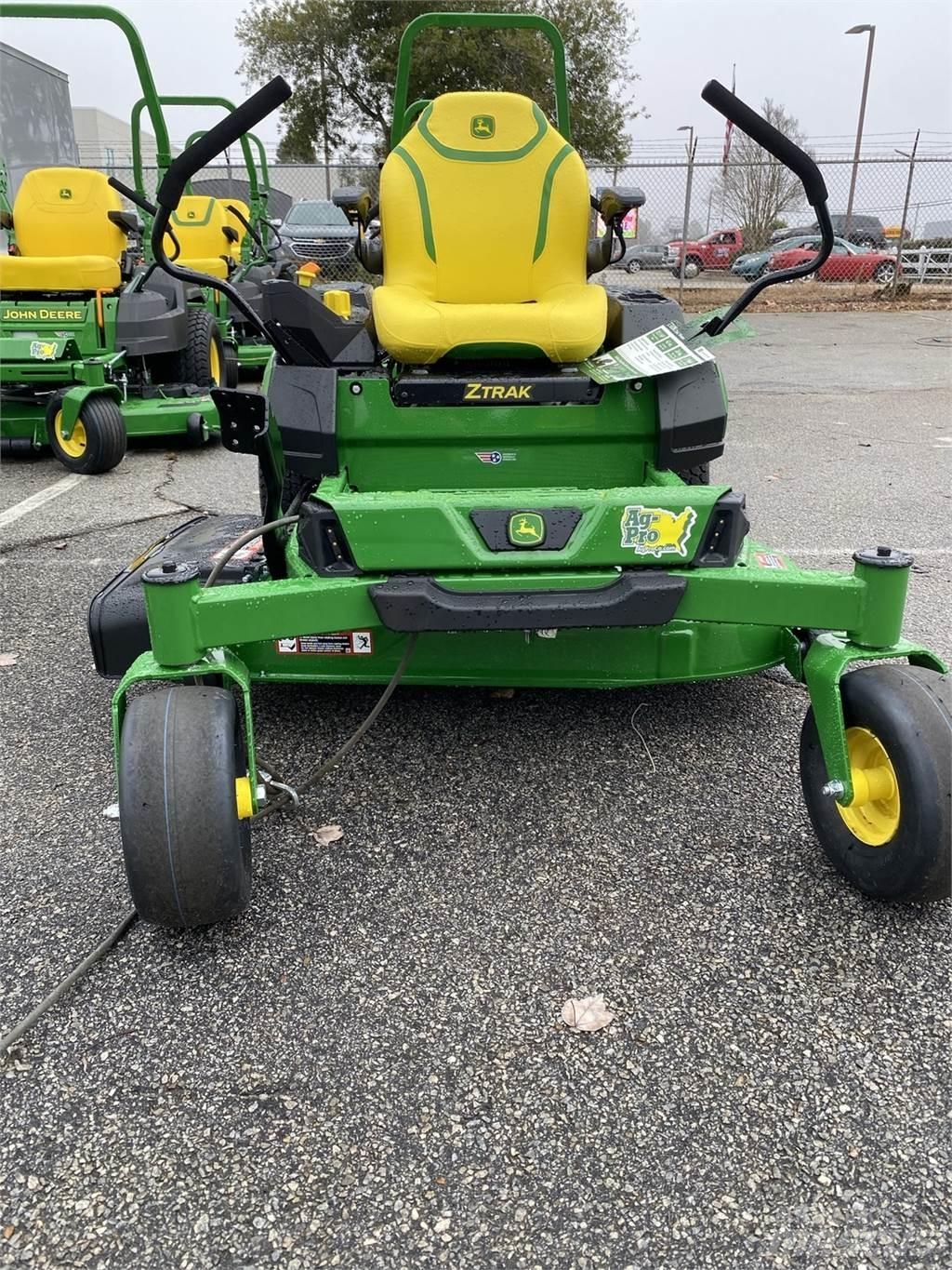 John Deere Z320R Zero turn mowers