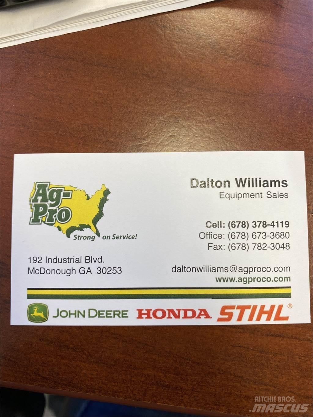 John Deere Z320R Zero turn mowers