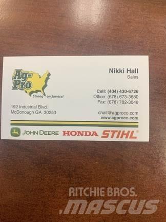 John Deere z320r Zero turn mowers