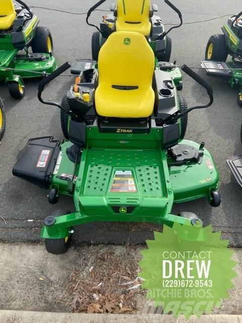 John Deere Z325E Zero turn mowers