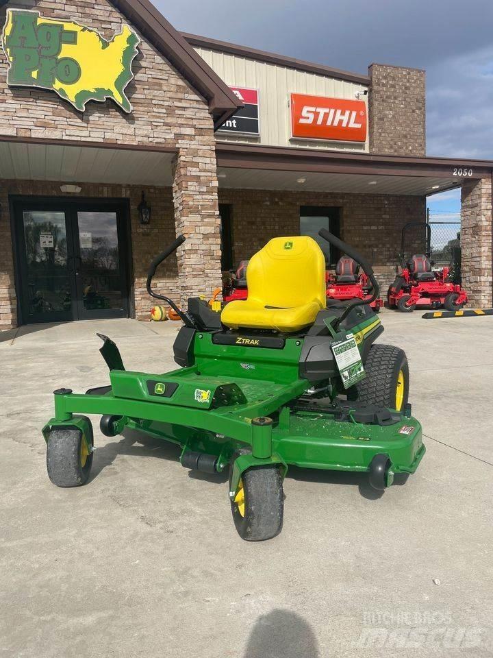 John Deere Z325E Zero turn mowers