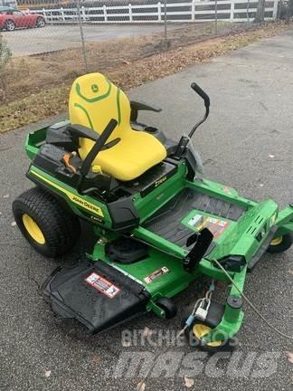John Deere z330r Zero turn mowers