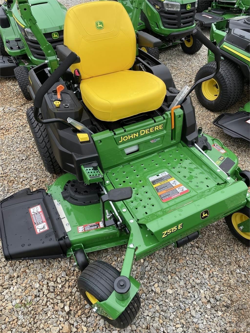John Deere Z515E Zero turn mowers