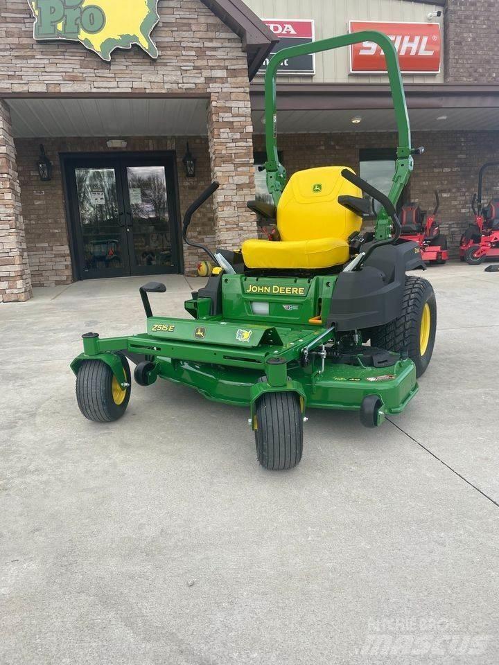 John Deere Z515E Zero turn mowers