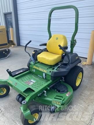 John Deere Z720E Zero turn mowers