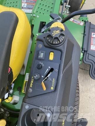 John Deere Z720E Zero turn mowers