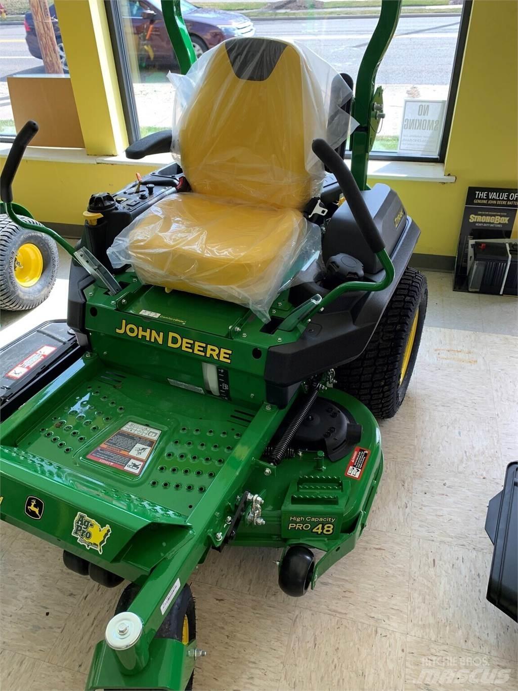 John Deere Z735M Zero turn mowers