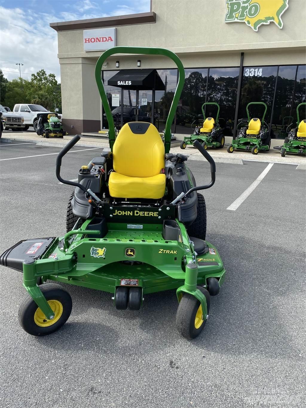 John Deere Z920M Zero turn mowers