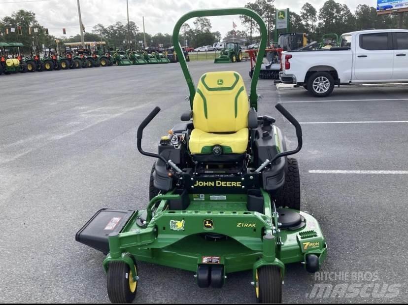 John Deere Z920M Zero turn mowers