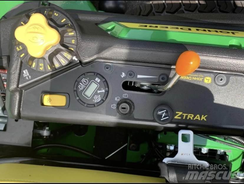 John Deere Z930M Zero turn mowers