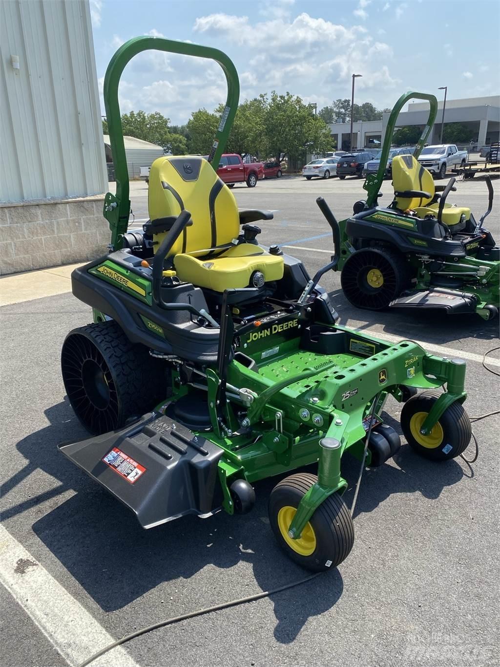 John Deere Z950M Zero turn mowers