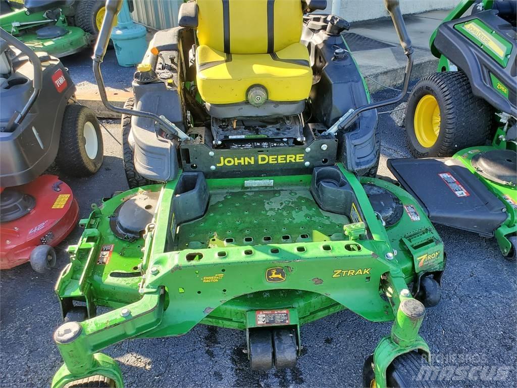 John Deere Z950R Zero turn mowers