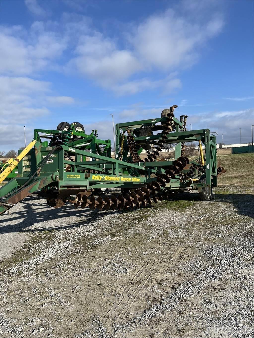 Kelly 45R Disc harrows