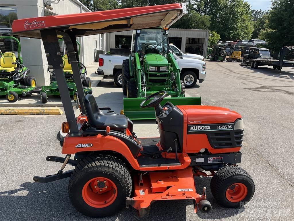 Kubota BX2200 Compact tractors