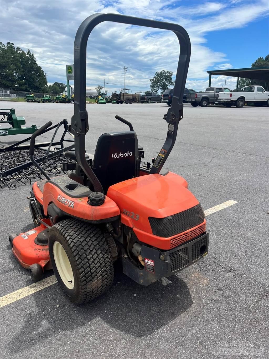 Kubota ZG23 Zero turn mowers