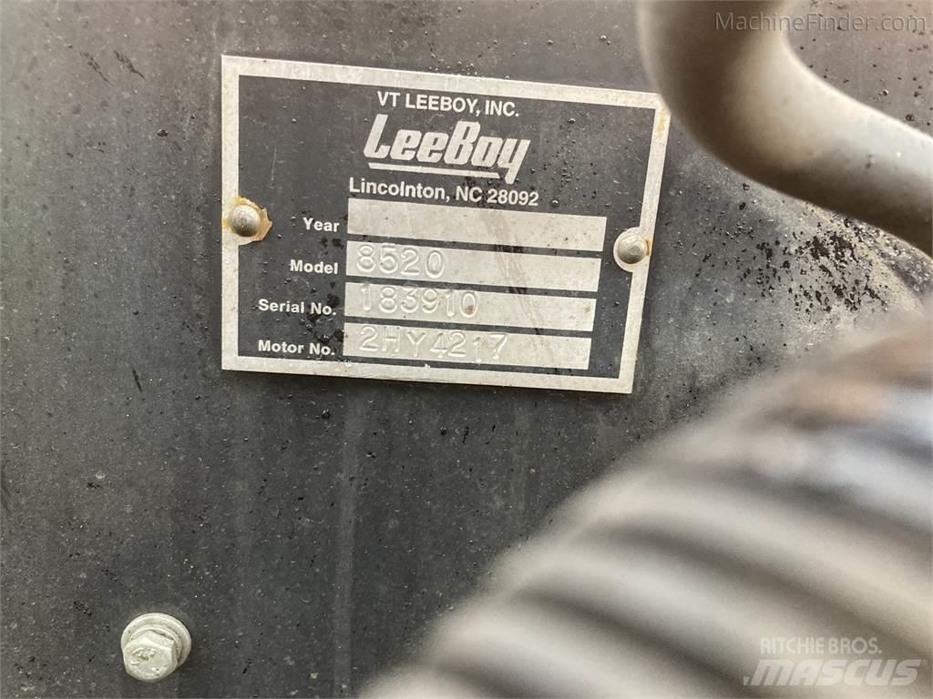 LeeBoy 8520 Asphalt pavers