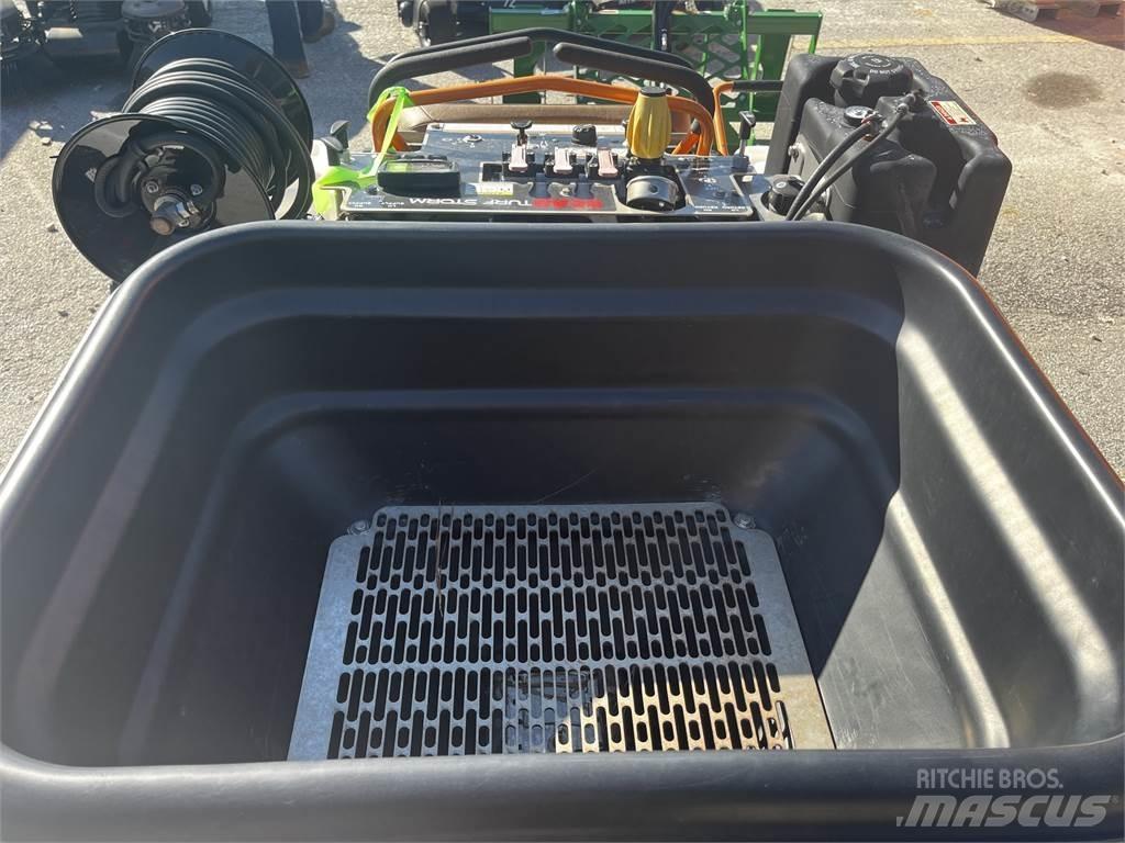 Scag TURF STORM Mineral spreaders