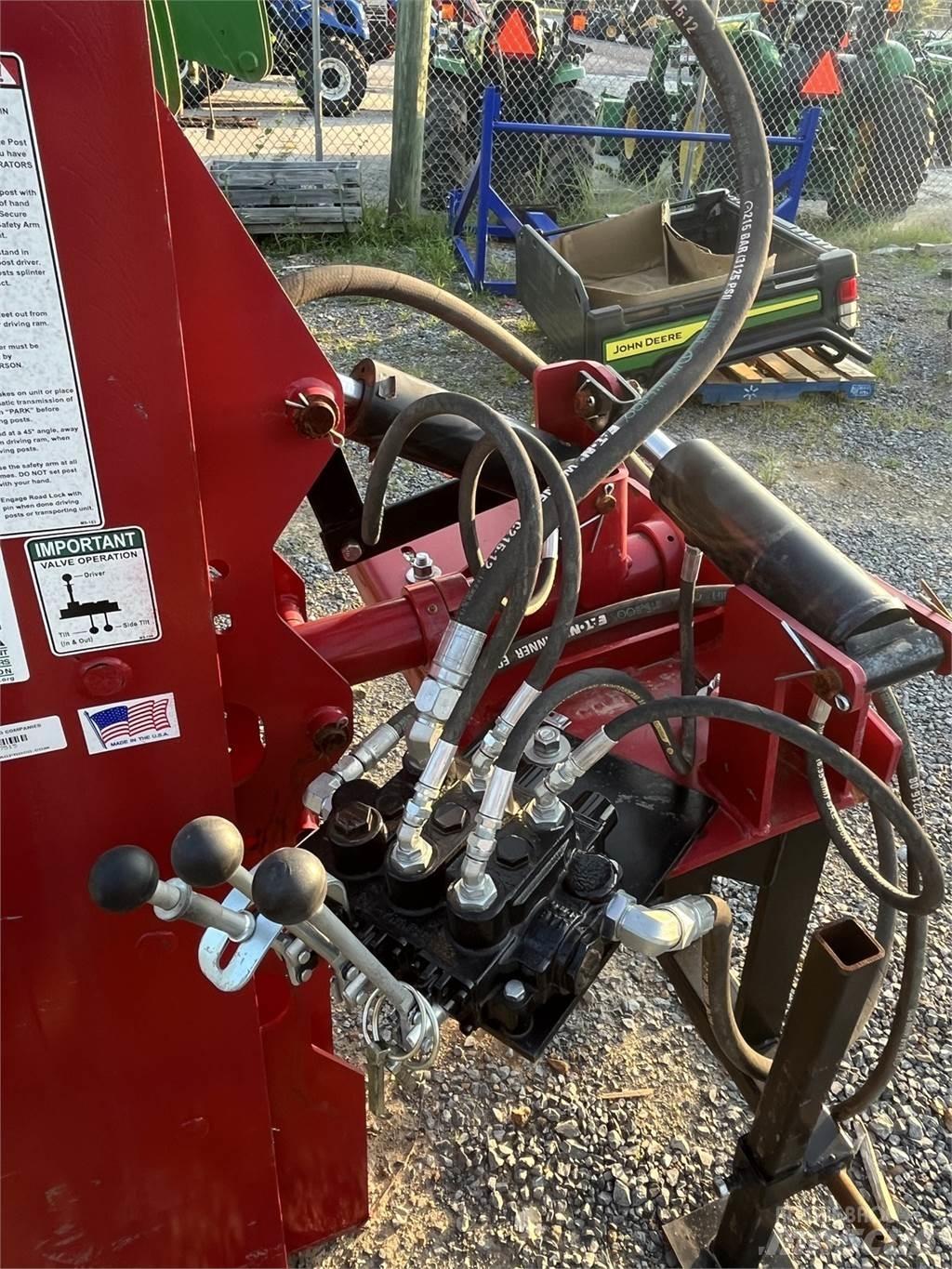  Shaver HS-12 Front loaders and diggers