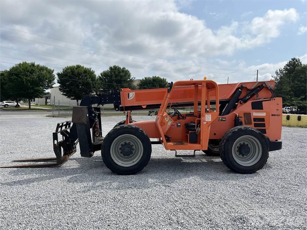SkyTrak 10054 Telescopic handlers