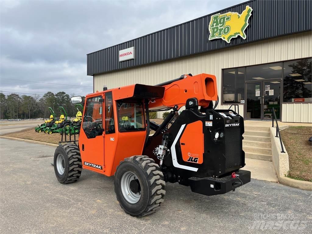 SkyTrak 6034 Telescopic handlers