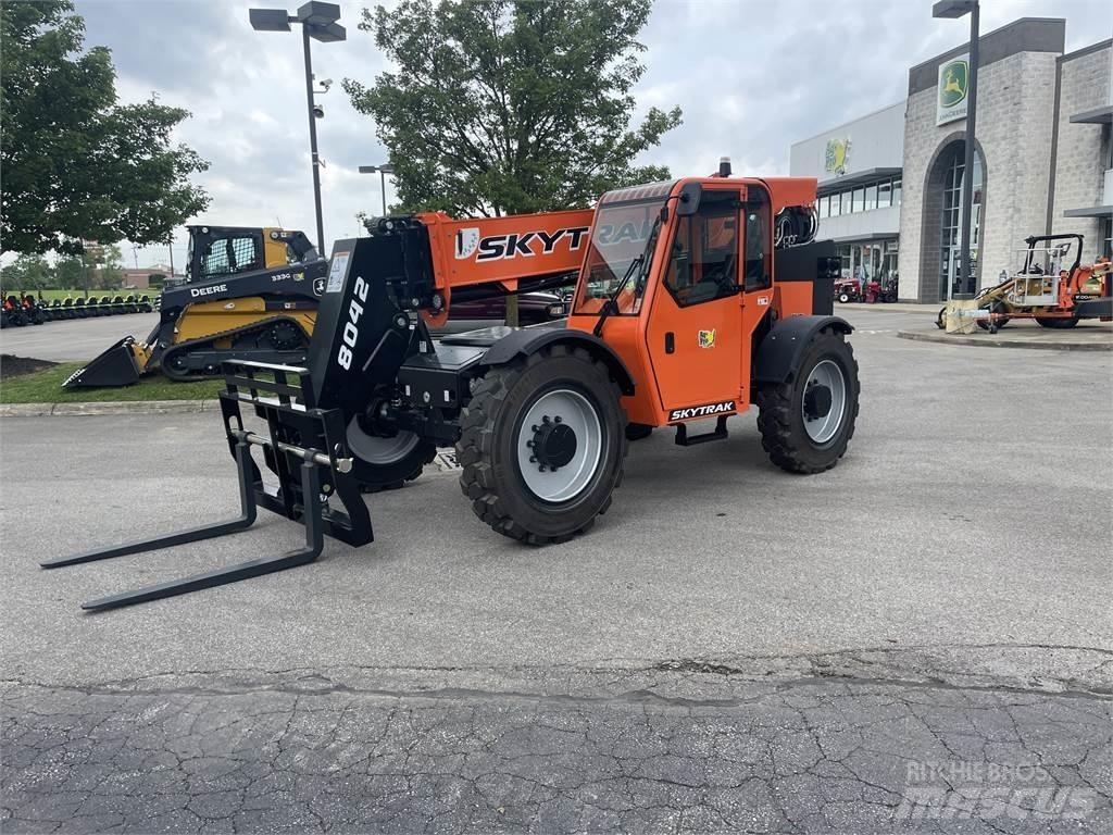 SkyTrak 8042 Telescopic handlers