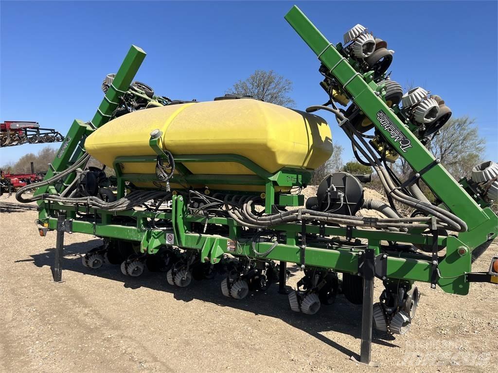 TCM 12R38 Planters