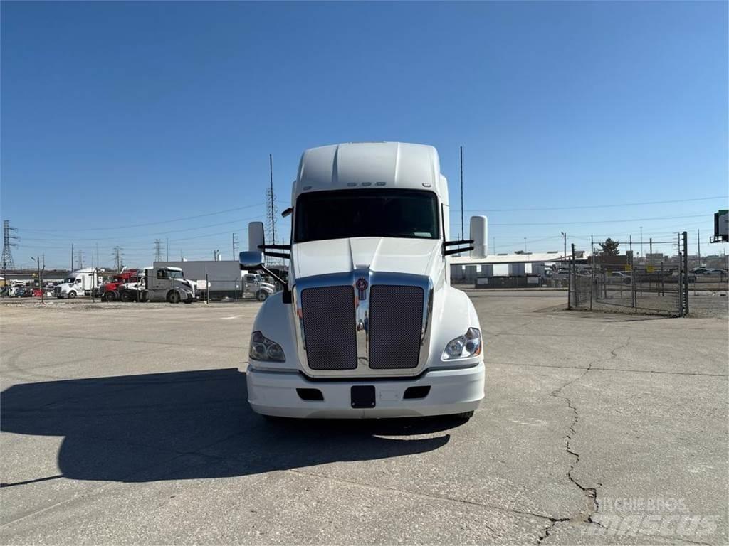Kenworth T680 Prime Movers