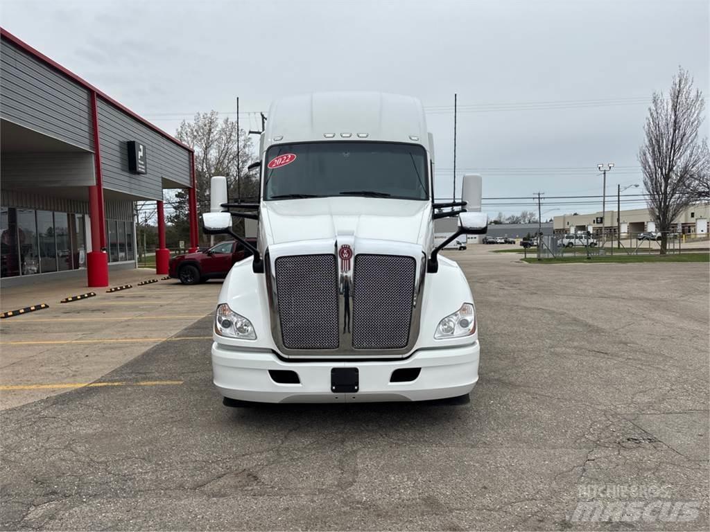 Kenworth T680 Prime Movers