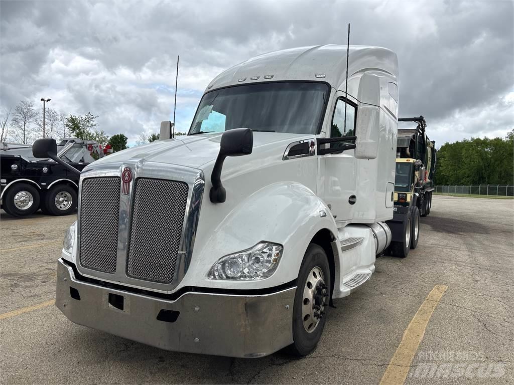 Kenworth T680 Prime Movers