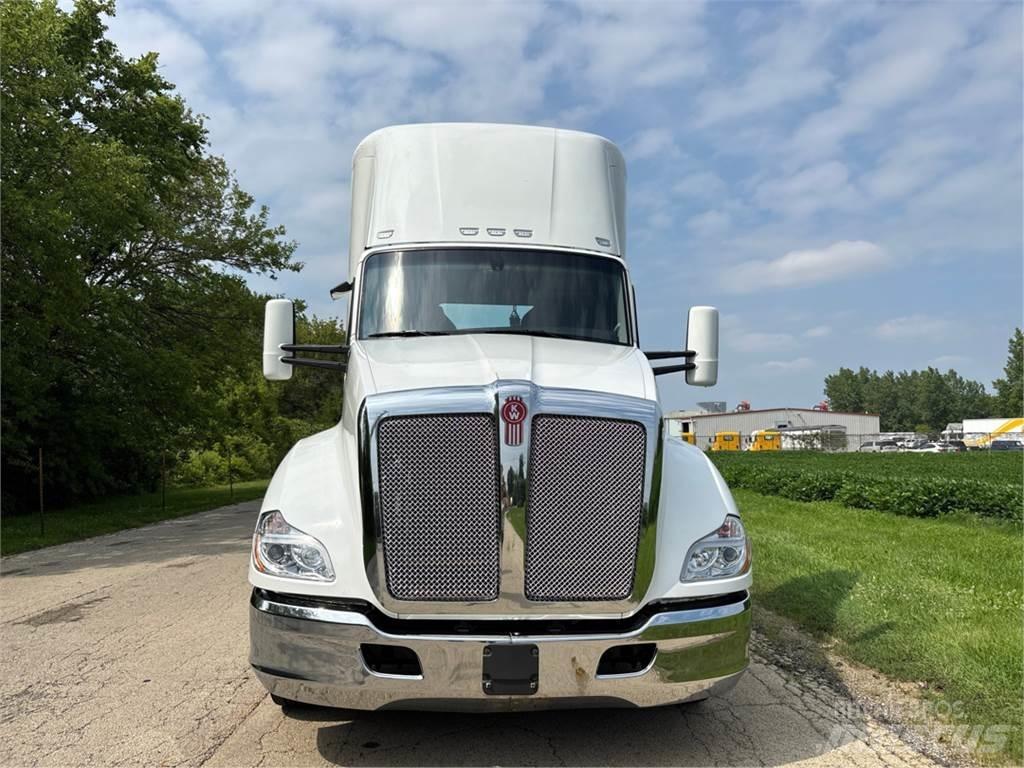 Kenworth T680 Prime Movers