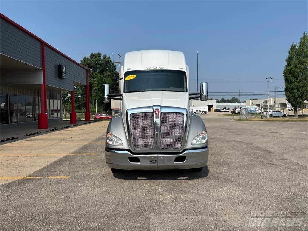 Kenworth T680 Prime Movers