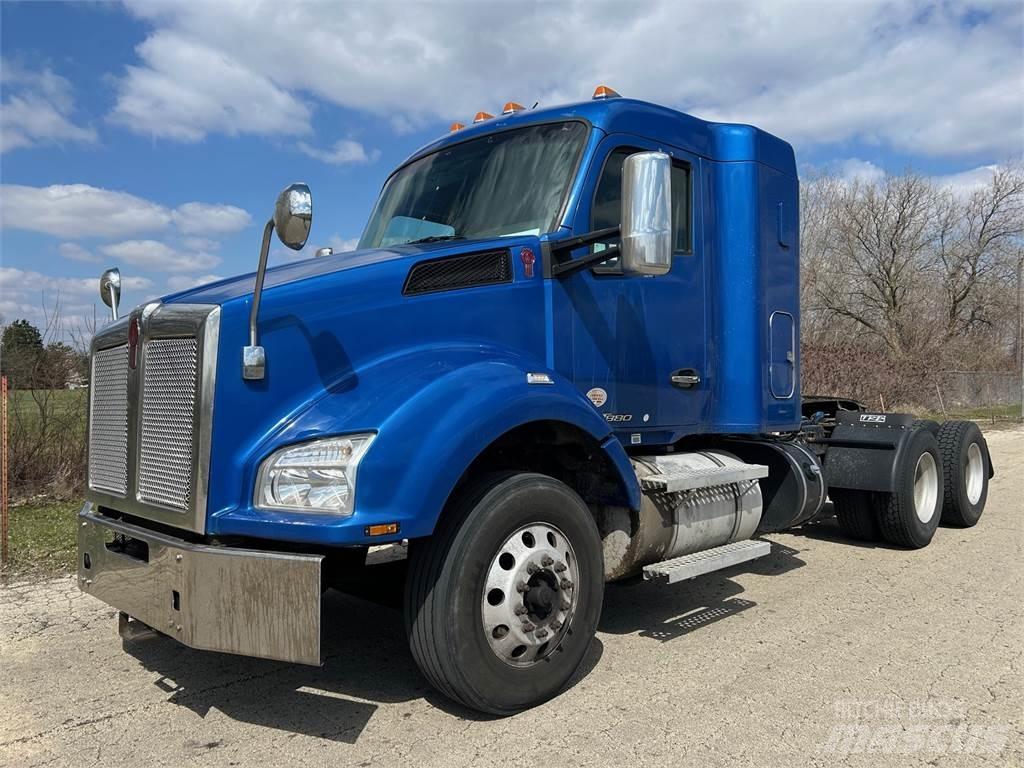 Kenworth T880 Prime Movers