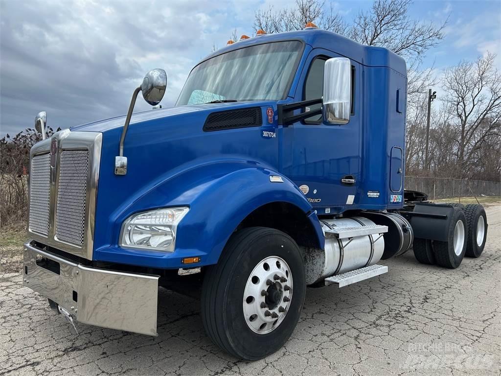 Kenworth T880 Prime Movers
