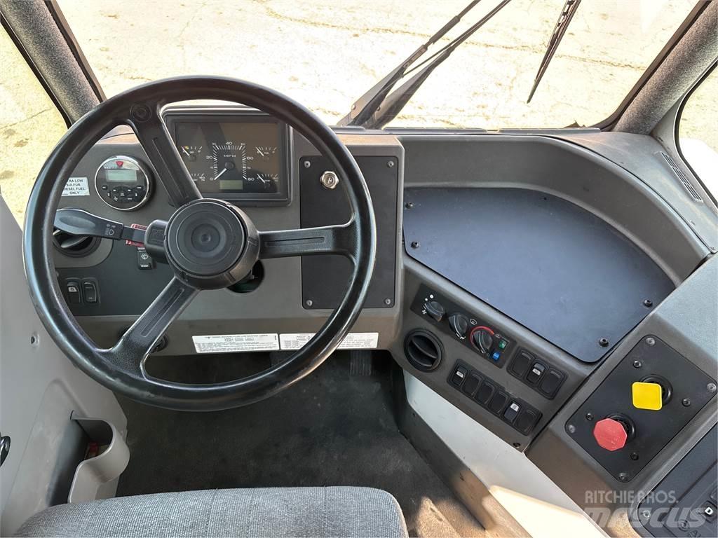 Ottawa T2 4X2 Other trucks