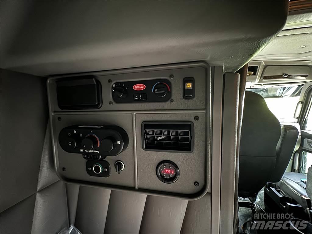 Peterbilt 389 Prime Movers