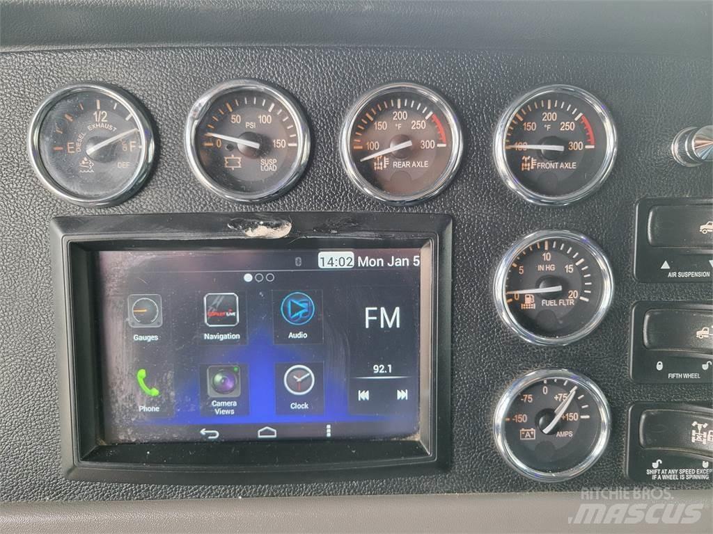 Peterbilt 389 Prime Movers