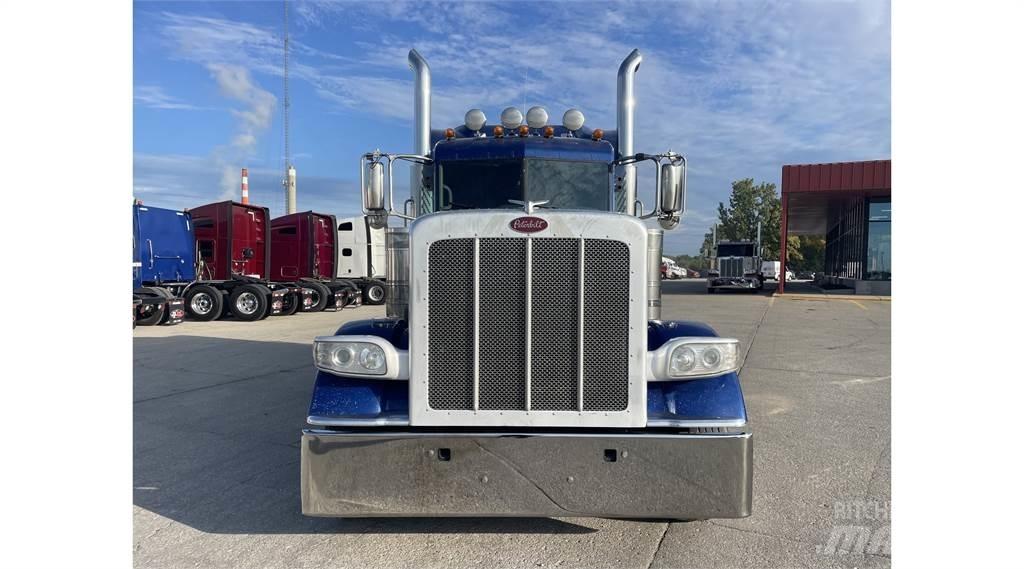 Peterbilt 389 Prime Movers