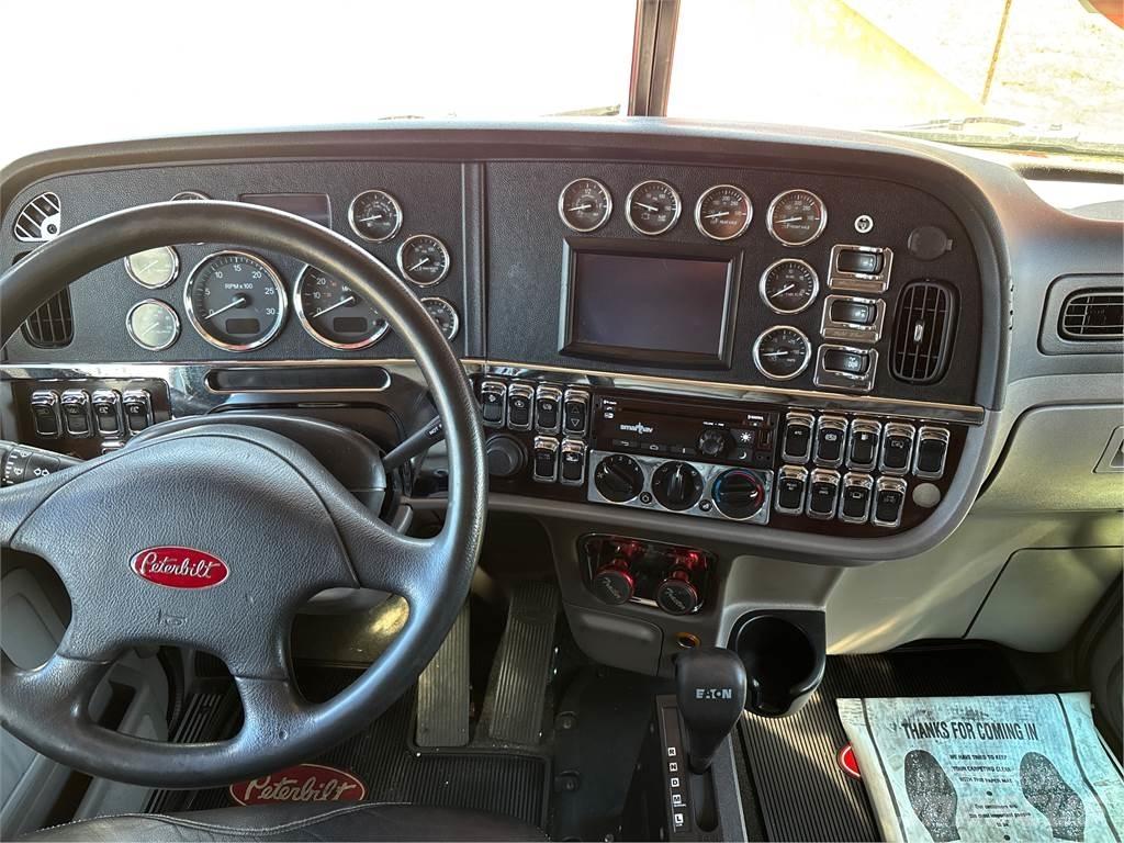 Peterbilt 389 Prime Movers