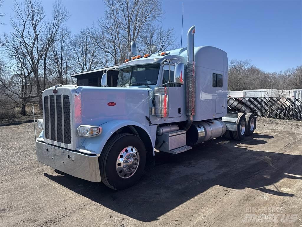 Peterbilt 389 Prime Movers