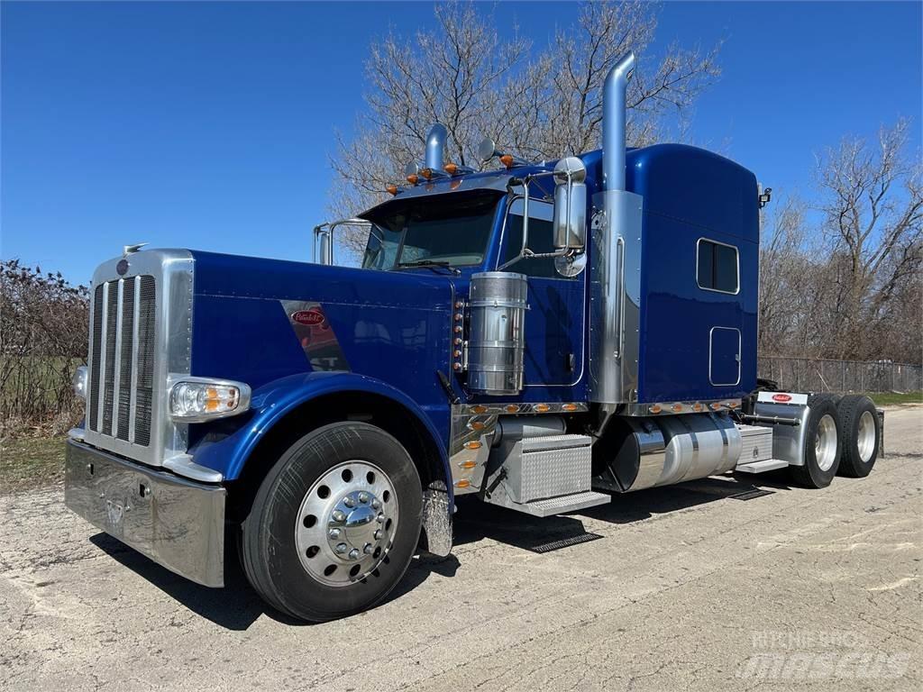 Peterbilt 389 Prime Movers
