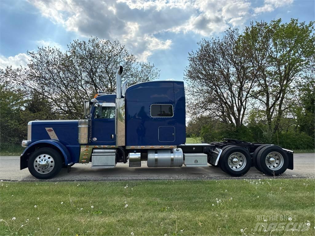 Peterbilt 389 Prime Movers