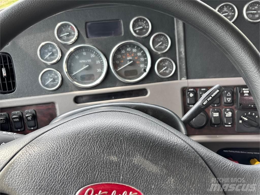 Peterbilt 389 Prime Movers