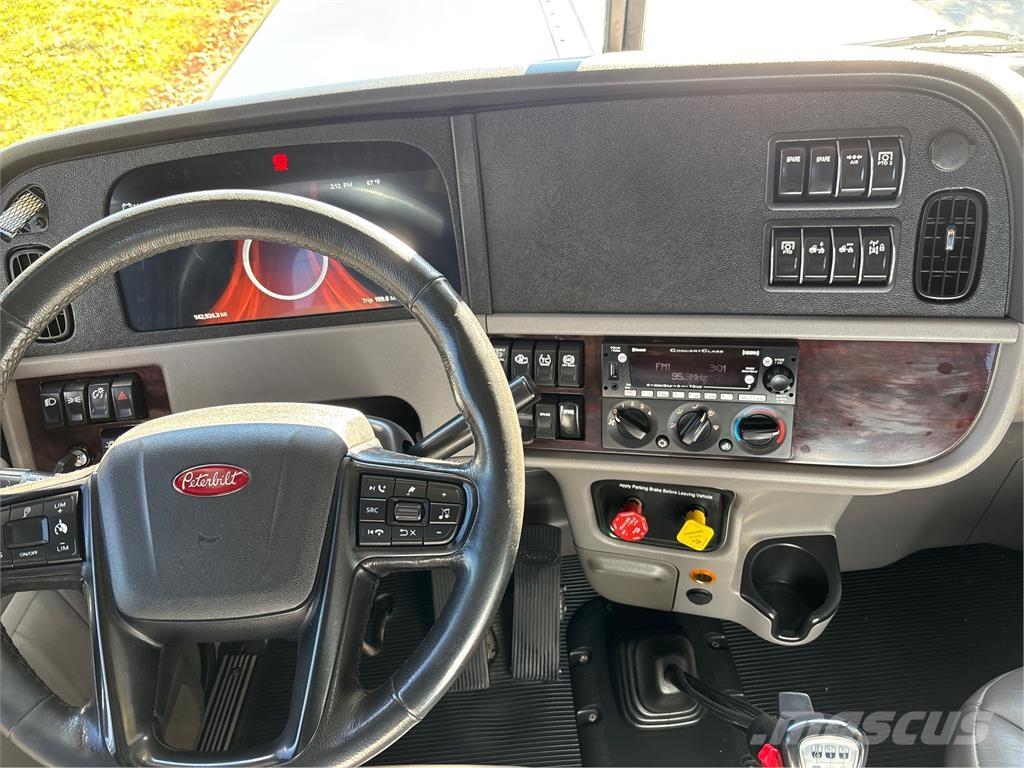 Peterbilt 389 Other trucks