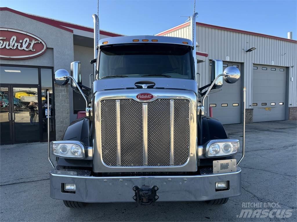 Peterbilt 567 Prime Movers