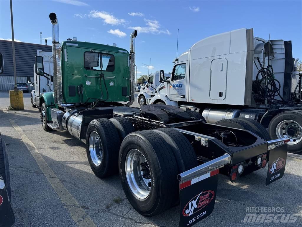 Peterbilt 567 Prime Movers